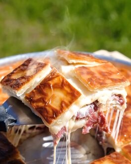Pastırmalı Levent Börek (1 Kg.) görseli