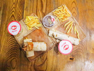 Tavuk Döner Dürüm & Patates Kızartması Menü görseli