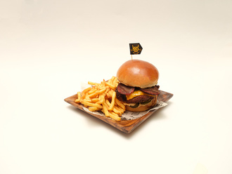 Füme Kuru Etli Burger görseli