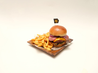 Füme Dilli Burger görseli