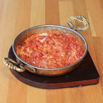 Pastırmalı & Kaşarlı Menemen görseli