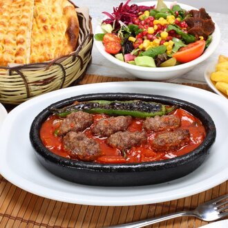 Kiremitte Köfte görseli