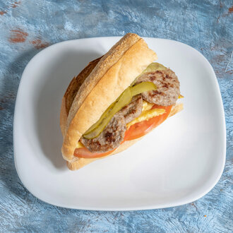 Yarım Ekmek Arası Köfte görseli