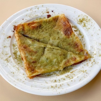 Fıstıklı Katmer Tatlısı görseli