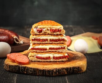 Gurme Sucuklu Kaşarlı Tost görseli