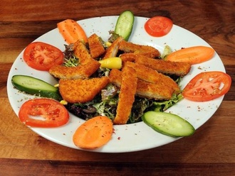 Şnitzel Salata görseli