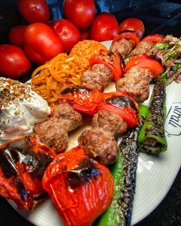 Domatesli Kebap Menü görseli