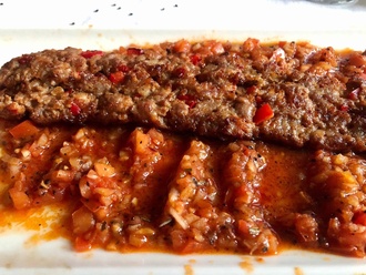 Altı Ezmeli Kebap görseli