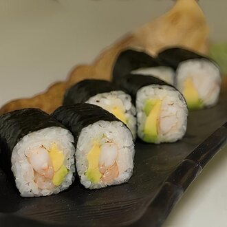 Avocado Ebi Maki görseli