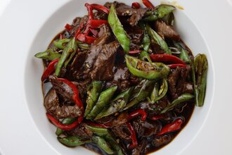 Yeşilbiberli Dana Eti (Acılı) görseli