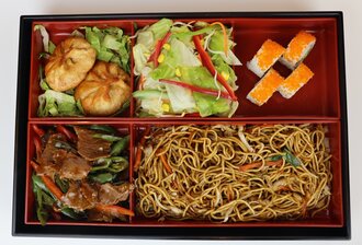 Bento Box Yeşil Biberli Beef Menü görseli