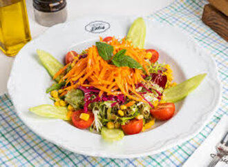 Mevsim Salata görseli