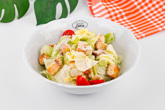 Tavuklu Sezar Salata görseli