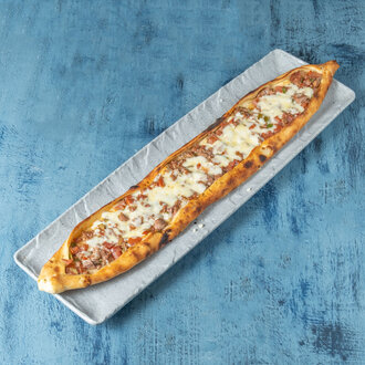 Kuşbaşılı Kaşarlı Pide görseli