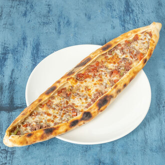 Kuşbaşılı Kaşarlı Pide görseli