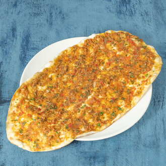 Lahmacun görseli