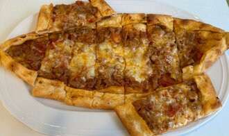 Etli Kaşarlı Pide görseli