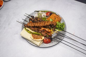 Et Şiş & Tavuk Şiş görseli