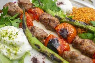 Domatesli Kebap görseli