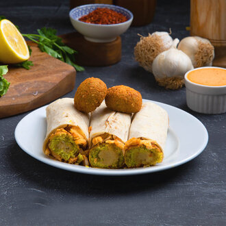 Tavuk Dönerli Falafel Dürüm görseli