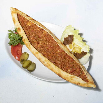 Kuşbaşılı Pide görseli