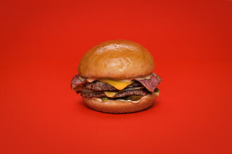 Double Bacon Cheeseburger görseli