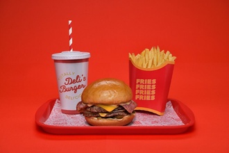 Double Bacon Cheeseburger Menü görseli