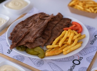 Pilav Üstü Et Döner görseli