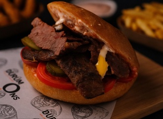 Tombik Ekmek Arası Et Döner görseli