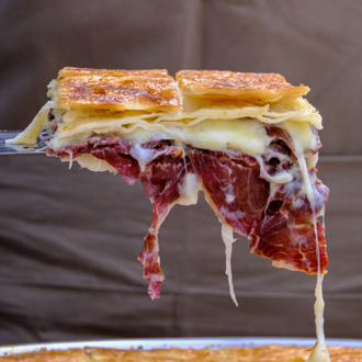 Pastırmalı Peynirli Börek 250 Gr görseli