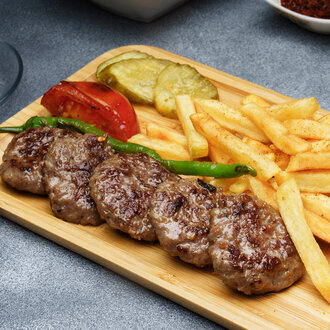 Izgara Köfte görseli