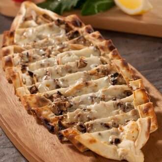 Kavurmalı Kaşarlı Pide (Açık) görseli
