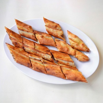 Kavurmalı Pide (Kapalı) görseli
