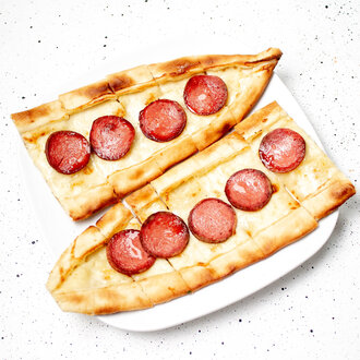 Sucuklu Kaşarlı Pide görseli