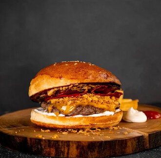 Bacon Bbq Cheese Burger görseli