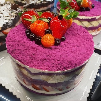 Yaban Mersinli Pasta (4 Kişilik) görseli