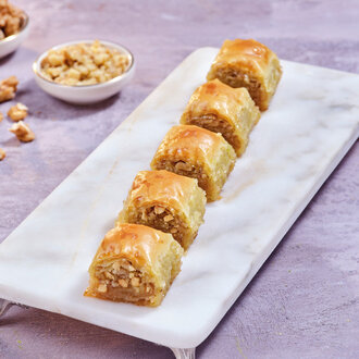 Antep Özel Cevizli Baklava (1 Kg) görseli
