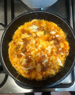 Mozzarella Peynirli Menemen görseli
