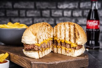 Mega Burger görseli
