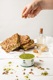 Dondurmalı Antep Fıstıklı İrmik Helvası (Büyük) görseli