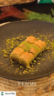 Antep Fıstıklı Özel Baklava (250Gr) görseli