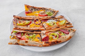 Karışık Pide görseli
