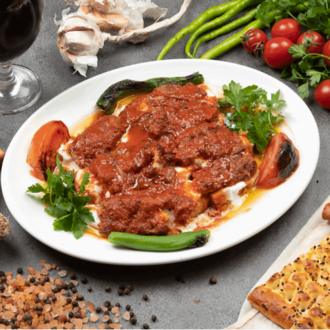 Yoğurtlu Adana Kebap görseli