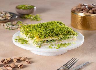 Fıstık Kaplamalı Soğuk Baklava görseli