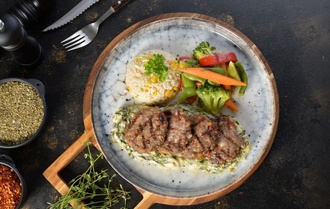 Sakarca Beğendili Fındıklı Köfte görseli