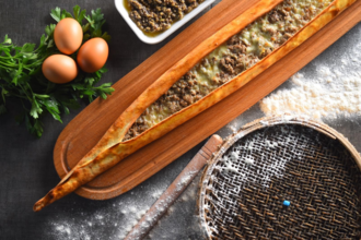 Kıymalı Kaşarlı Pide görseli