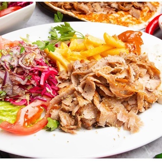 Pilav Üstü Tavuk Döner görseli