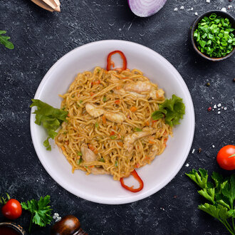 Kori Soslu Tavuklu Noodle görseli