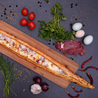 Pastırmalı Kaşarlı Pide görseli