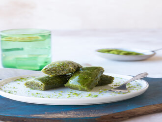 Fıstık Dolama Baklava (500 Gr) görseli
